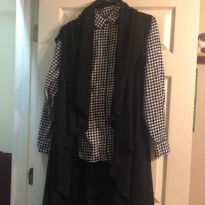 Sleeveless city wrap one size